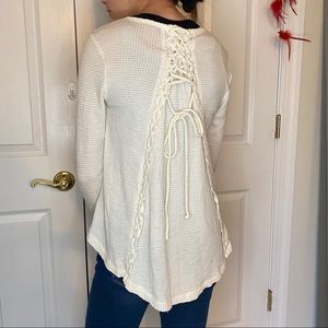 Beautiful Knox Rose Long Sleeve with pretty tie